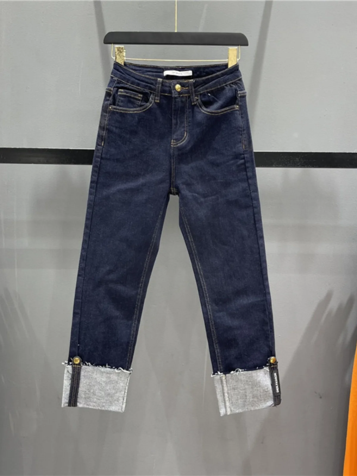 

Deep Blue Women's Straight Leg Jeans High Waist Slim Fit Nine Tube Cuff Spring New Style Versatile European Fashion Cotton St...
