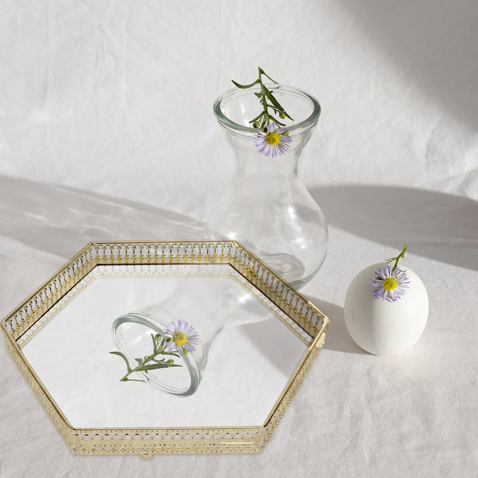 

1Pcs Hexagonal Metal Mirror Tray Iron Cosmetics Organizer Jewelry Storage Plate Multipurpose European Style Room Tray Decor