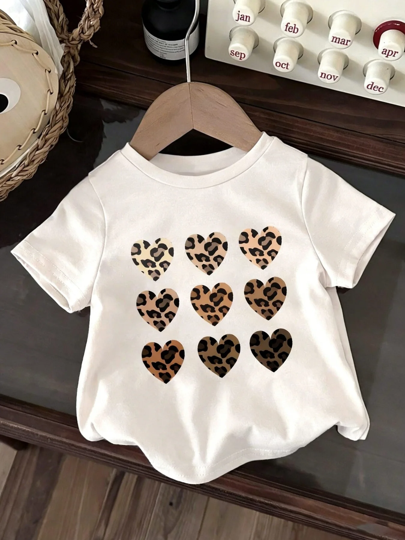 Leopard Print Heart Pattern T-Shirt for Kids Casual Comfortable Short Sleeve Solid Color Top 2026 Children's Clothing