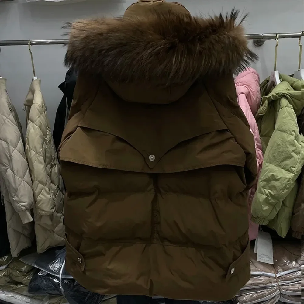 Down Jacket Women 2024 New Raccoon Fur Collar Loose Short Down Coat European Fashion Outerwear White Duck Winter Parka Jacket