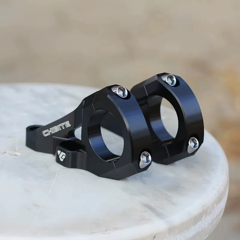 

Вынос с прямым креплением CHIBITE для вилок с двойной короной DH/FR, вертикальный рулевой зажим с ЧПУ 31,8/35 мм