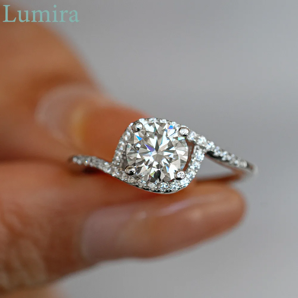 

Lumira модное платиновое PT950 классическое женское кольцо с четырьмя зубцами, неотразимый шарм, 1-каратное кольцо с муассанитом, ювелирные изделия, подарки