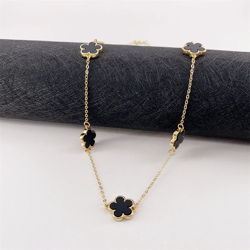 Multi Style Zircon Inlaid Plum Blossom Fashionable Temperament Light Luxury Women's Bracelet
