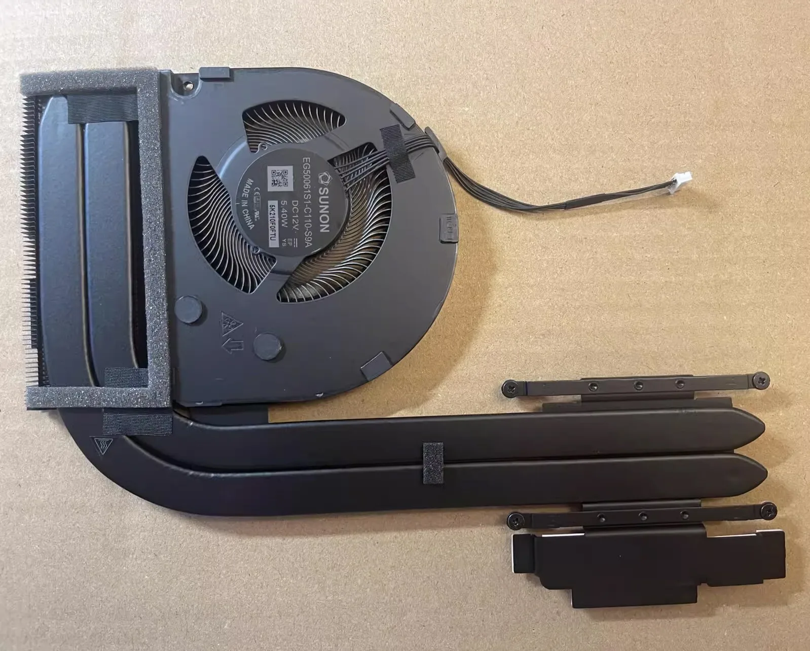 

New UMA Cpu Cooling Heatsink Fan For ThinkPad T15p P15v Gen2 21A7 21A8 21A9 21AA