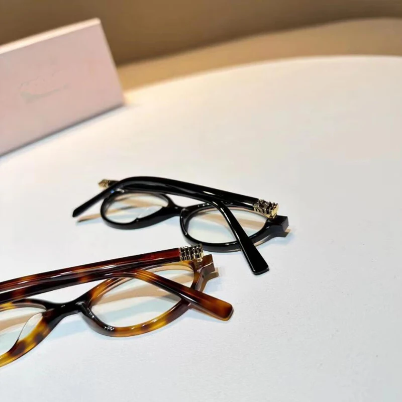 الدراجات 2 قطعة العلامة التجارية الصغيرة البيضاوي مكافحة الضوء الأزرق إطارات النظارات النساء الكمبيوتر العدسات البصرية إطار نظارات نظارات بسيطة عصرية