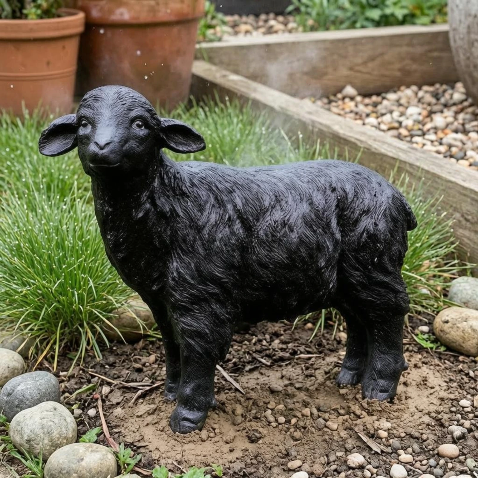 Sheep Garden Sculpture Fiberglass-Reinforced Sheep Sculpture Resin Ornament Textured Weather-Resistant