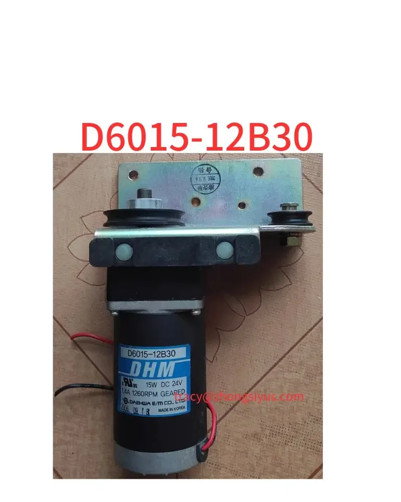 

Used Geared Motor Motor D6015-12B30 15W DC24V