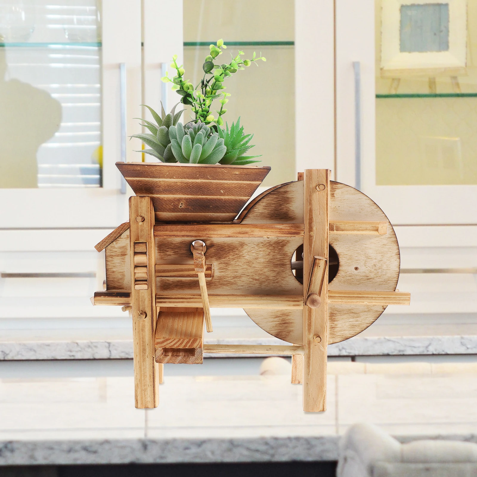 

Vintage Threshing Machine Flowerpot Retro Plant Container Resin nament for Balcony Office Decor Indoor Plants Pot