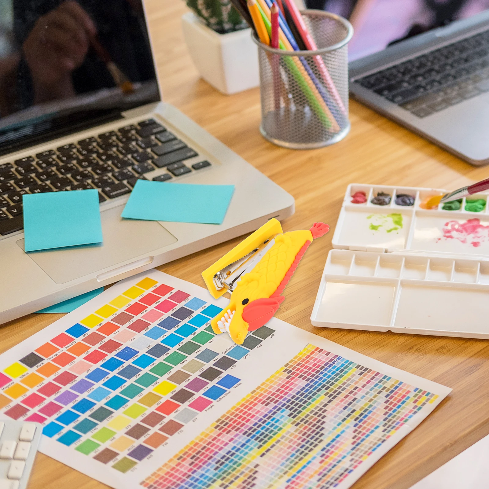 Dragon Cute Cartoon Manual Stapler For Office Desk Stationery Portable Mini Stapler Students Classroom Paper Fastener