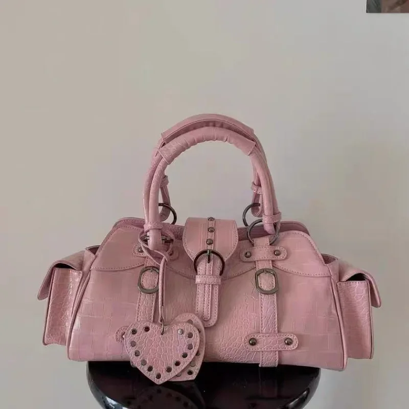 Borsa a tracolla Vintage Biker Y2k Hippie American Street Style Heart rivetti borsa rosa nuove borse firmate in pelle avanzata