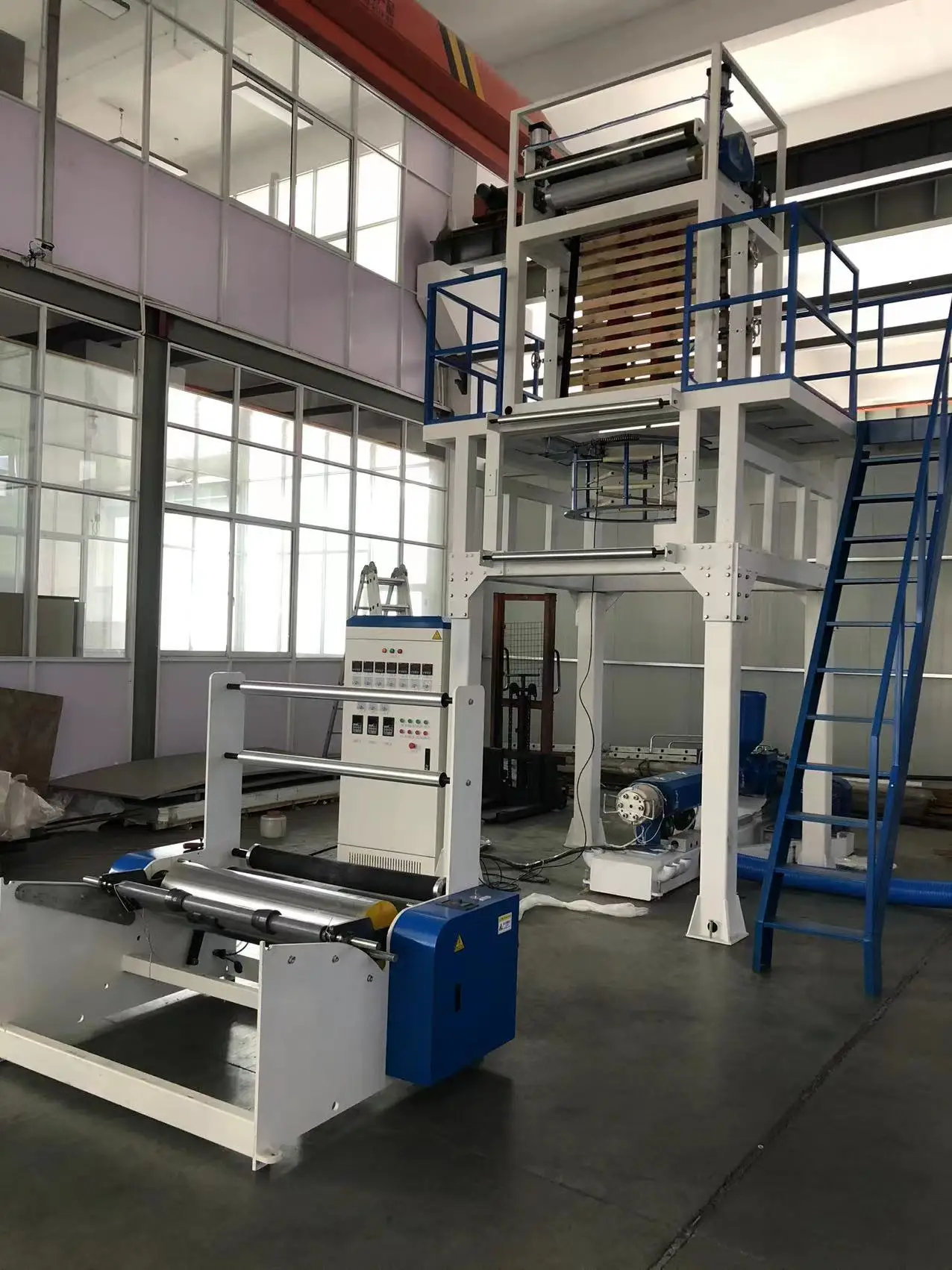 Single Layer PE PP Blown Film Extrusion Machine Plastic Bag Making Machine Plastic Film Roll Making Machine