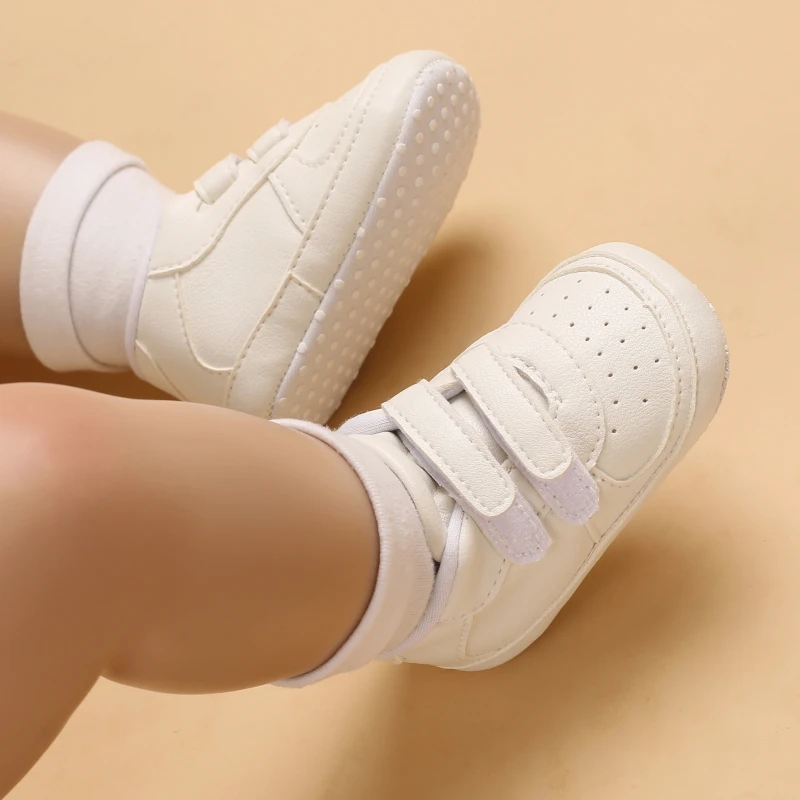 Zapatillas de deporte para bebé, zapatos informales antideslizantes blancos con gancho, transpirables, para exteriores