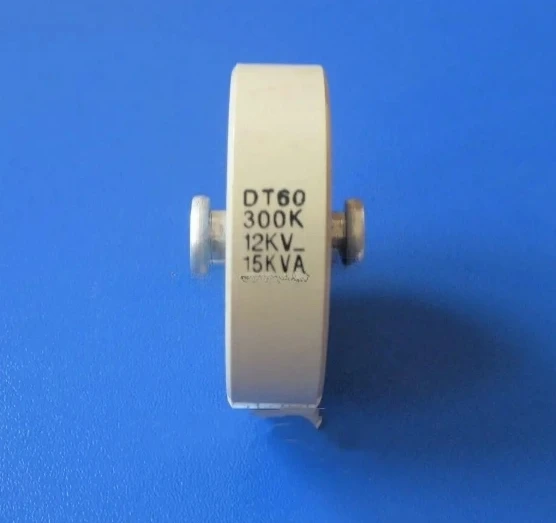 

DT60 300K 300P 300PF12KV 15KVA Керамический капсатор Tegangan Tinggi Деи Tinggi Диаметр 60 мм, семен M6