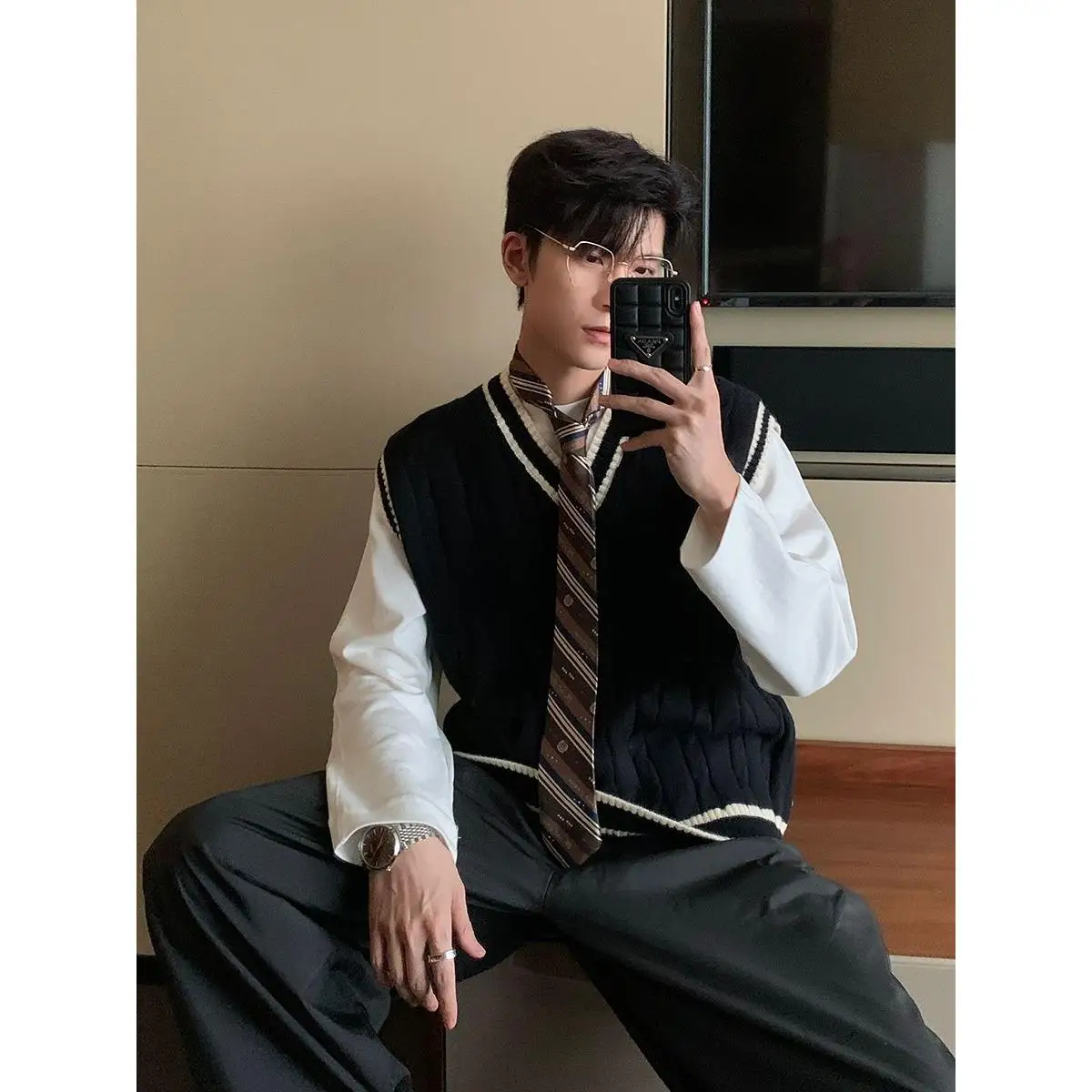 

Korean Sle V-Ne Knitted Vest Men's Color Blo Svel Sweater Spring Autumn Couple's oulder Line Outerwear