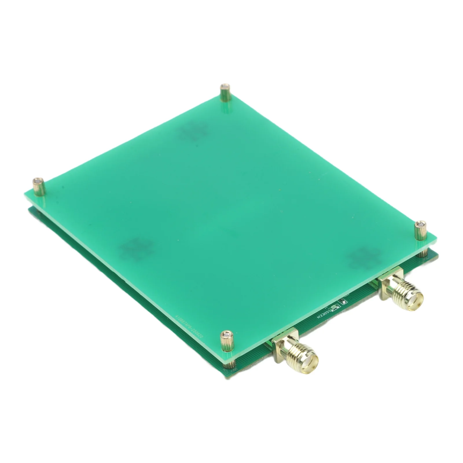 23.5MHz to 6000MHz PLL Based Signal Source Module with 0.5PPM Stability and 1.8V Logic Interface Compatibility