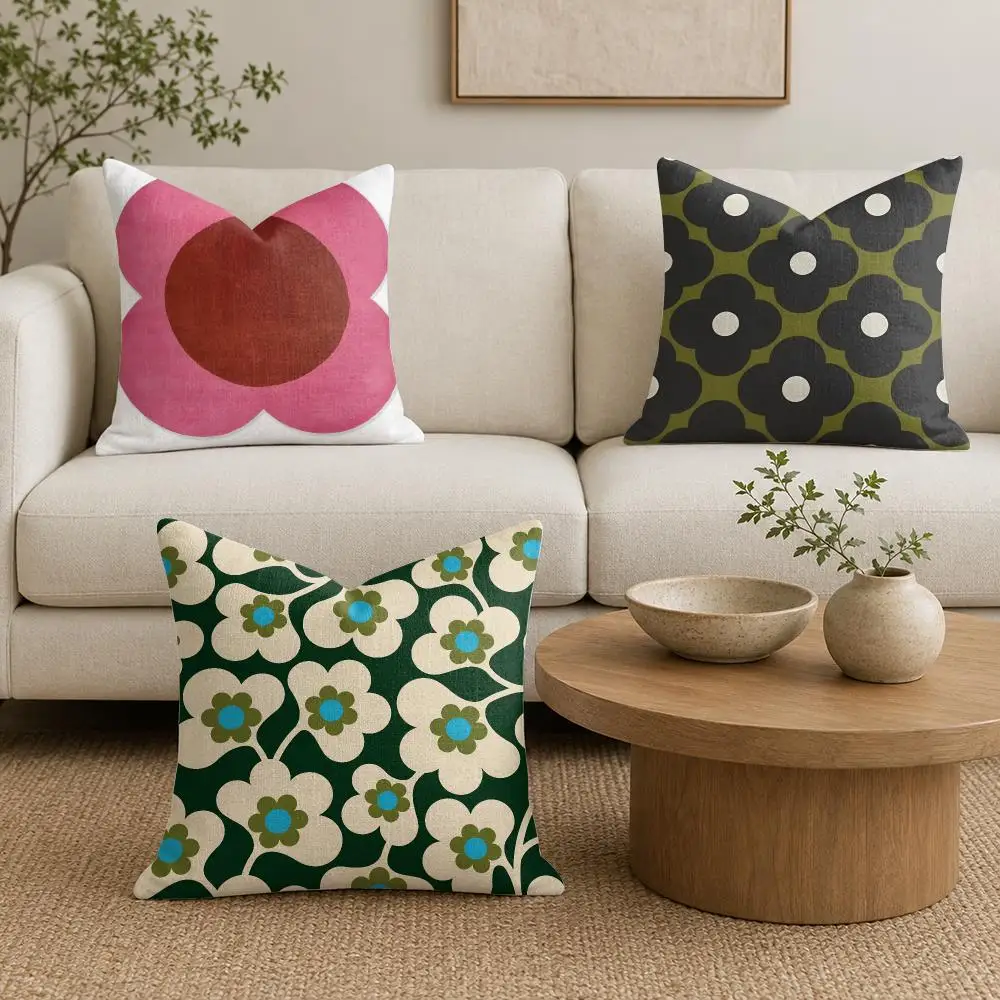 Retro Floral Seamless Pattern Cushion Cover Plush Fabric Soft Double-Sided Printed Sofa Warm Winter Home Gift Pillow Cover