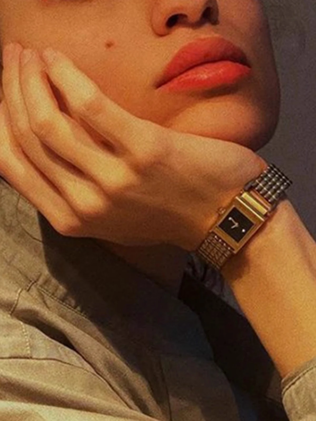 New watch square small dial retro simple fashion gift women's watch light luxury niche gift