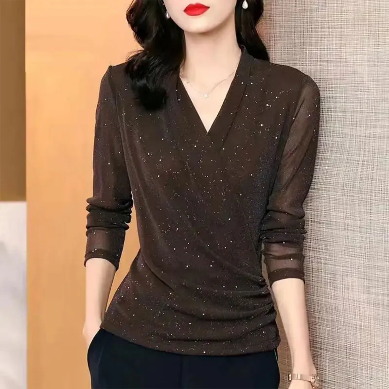 Female Clothing Solid Color Bright Silk Pullovers Long Sleeve Spring Autumn Casual Korean Folds V-Neck Fashion Sequined T-shirt