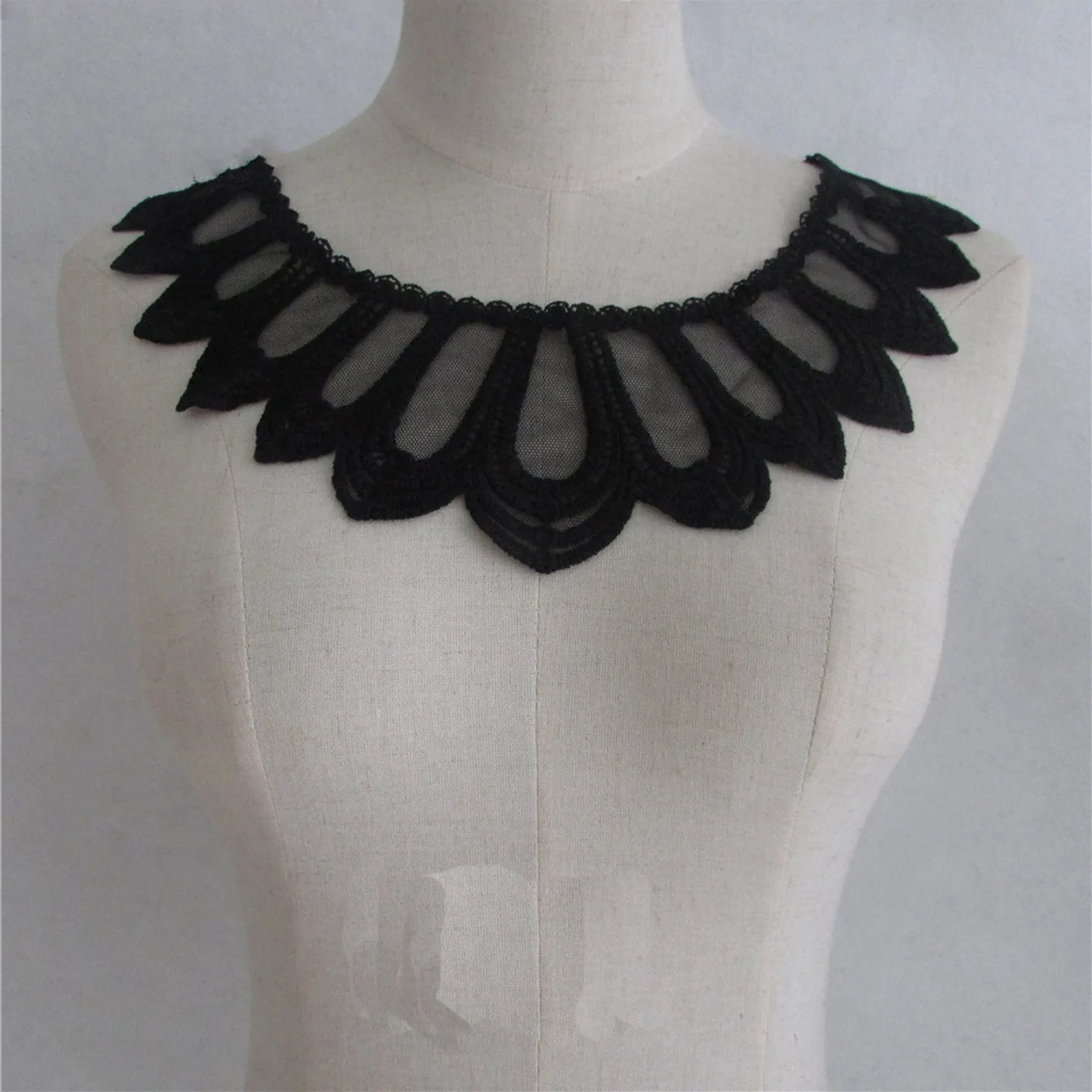 

A set of Black lace Collar Appliques,Floral Emboridered Collar 1 set