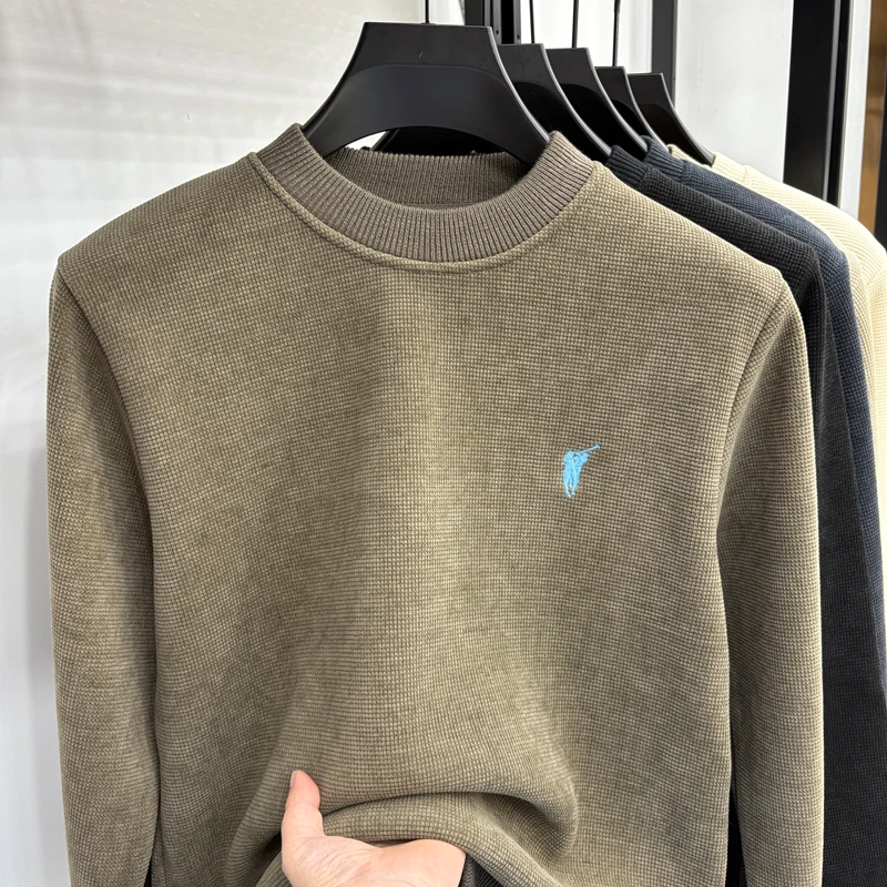 

2025 Men's Autumn and Winter New Long Sleeve Round Neck Sweater with Thick Velvet for Warmth, Soft and Non Pilling, Versatile