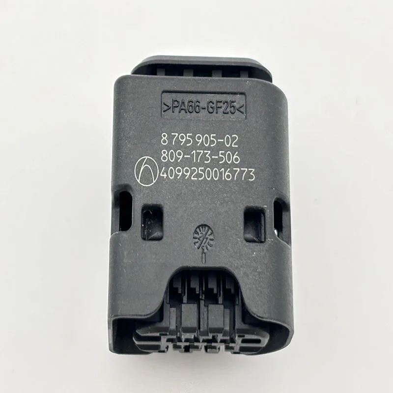 8 Pin 8795 905-02 809-173-506 4099250016773 PA66 GF25 Automobile Waterproof Connectors Parts For BMW