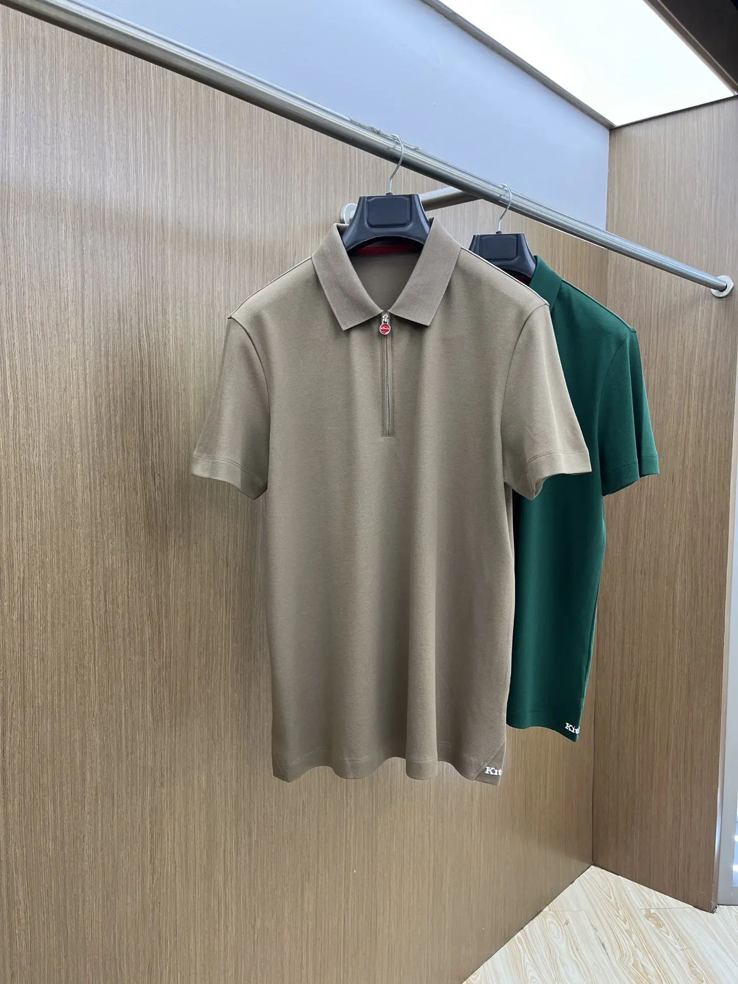 

2025 summer new Italian kiton men's Kiton simple fashion business lapel short-sleeved POLO top