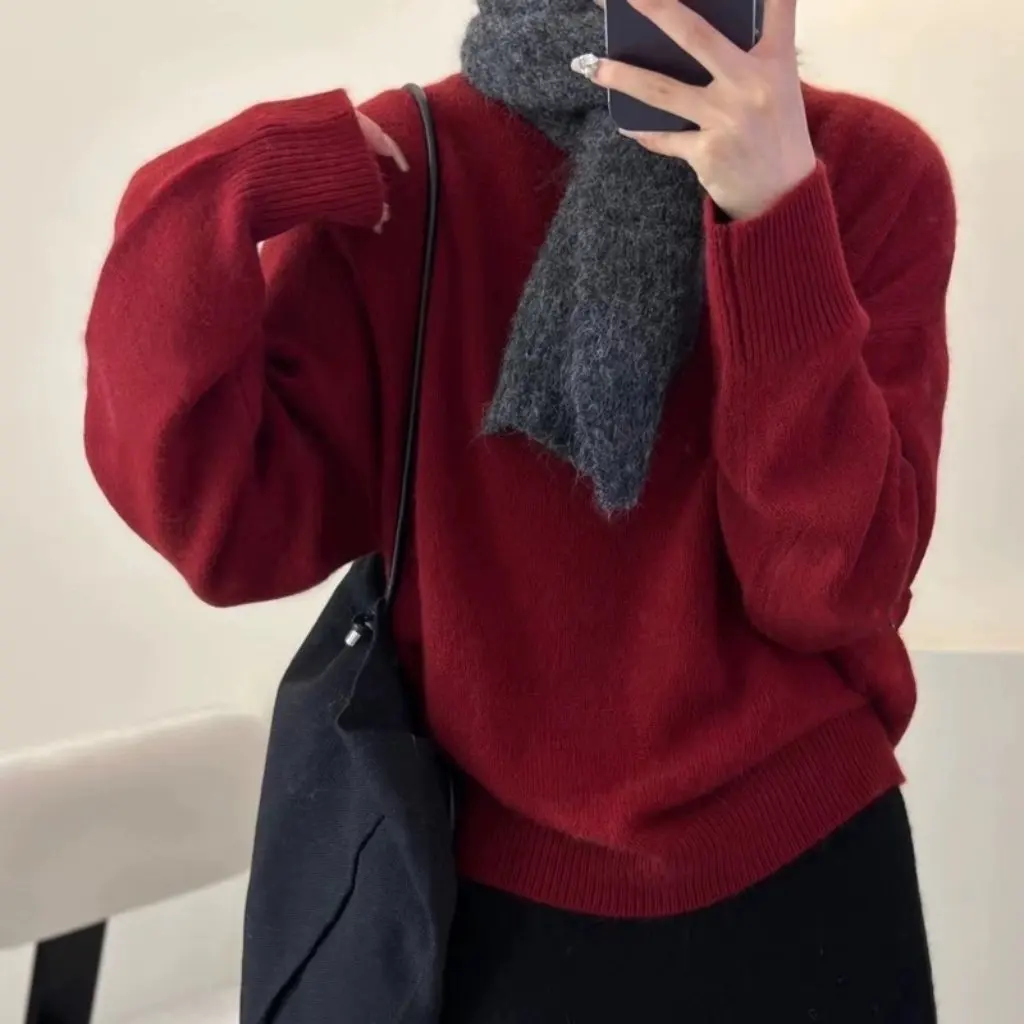 

Women's round Neck Raccoon Velvet Pullover Sweater European Autumn Winter Loose Fit Soft Knitted Bottoming Outerwear