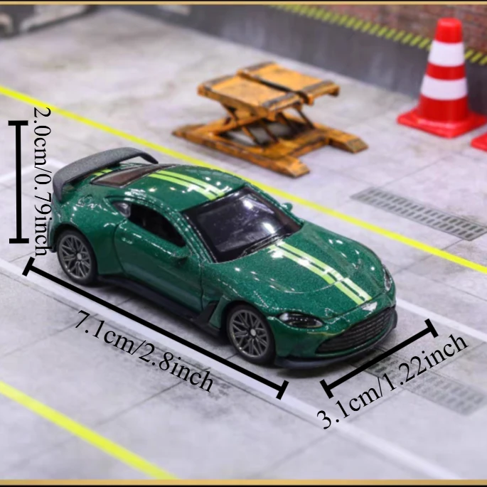 نموذج سيارة مصغر مقاس 1:64 أستون مارتن (V12) مع شارات مفصلة - لعبة مجسمة سيارة قابلة للجمع باللونين الأخضر والرمادي هدية #2