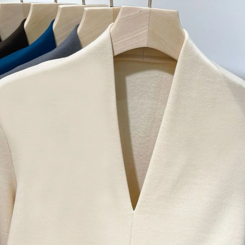 Long Sleeve Casual T-shirts Women Spring V-neck Slim Warm Korean Style Simple Fashion Solid Fit Streetwear All-match Elegant