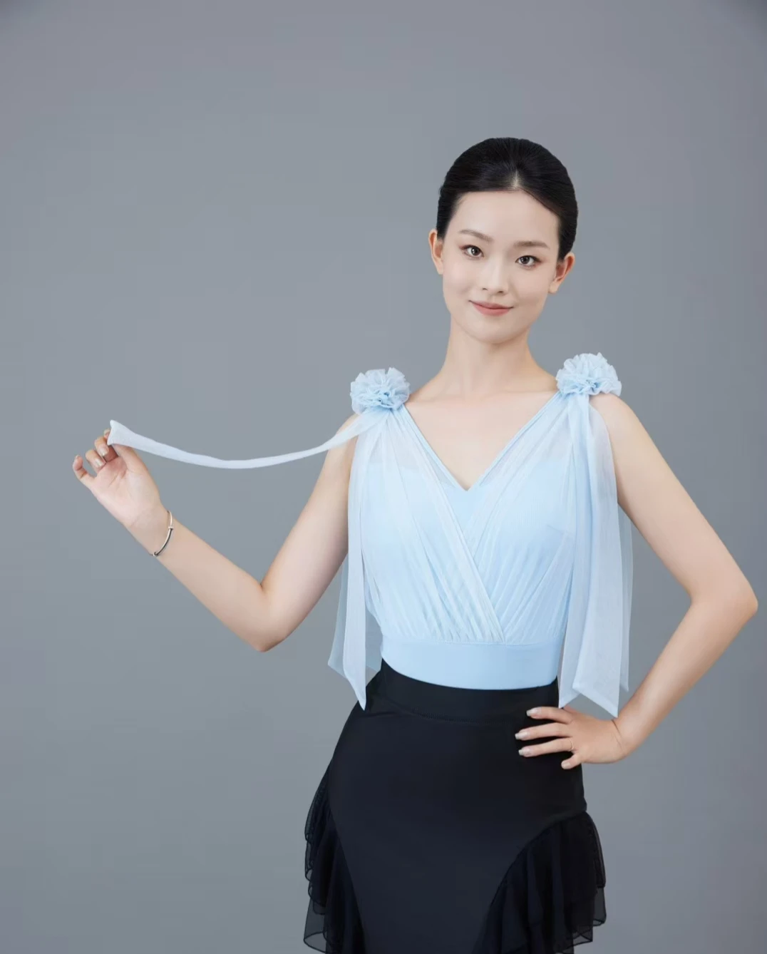 customized women's adult Latin national standard dance costume with floating yarn flower top modern dance practice outfit