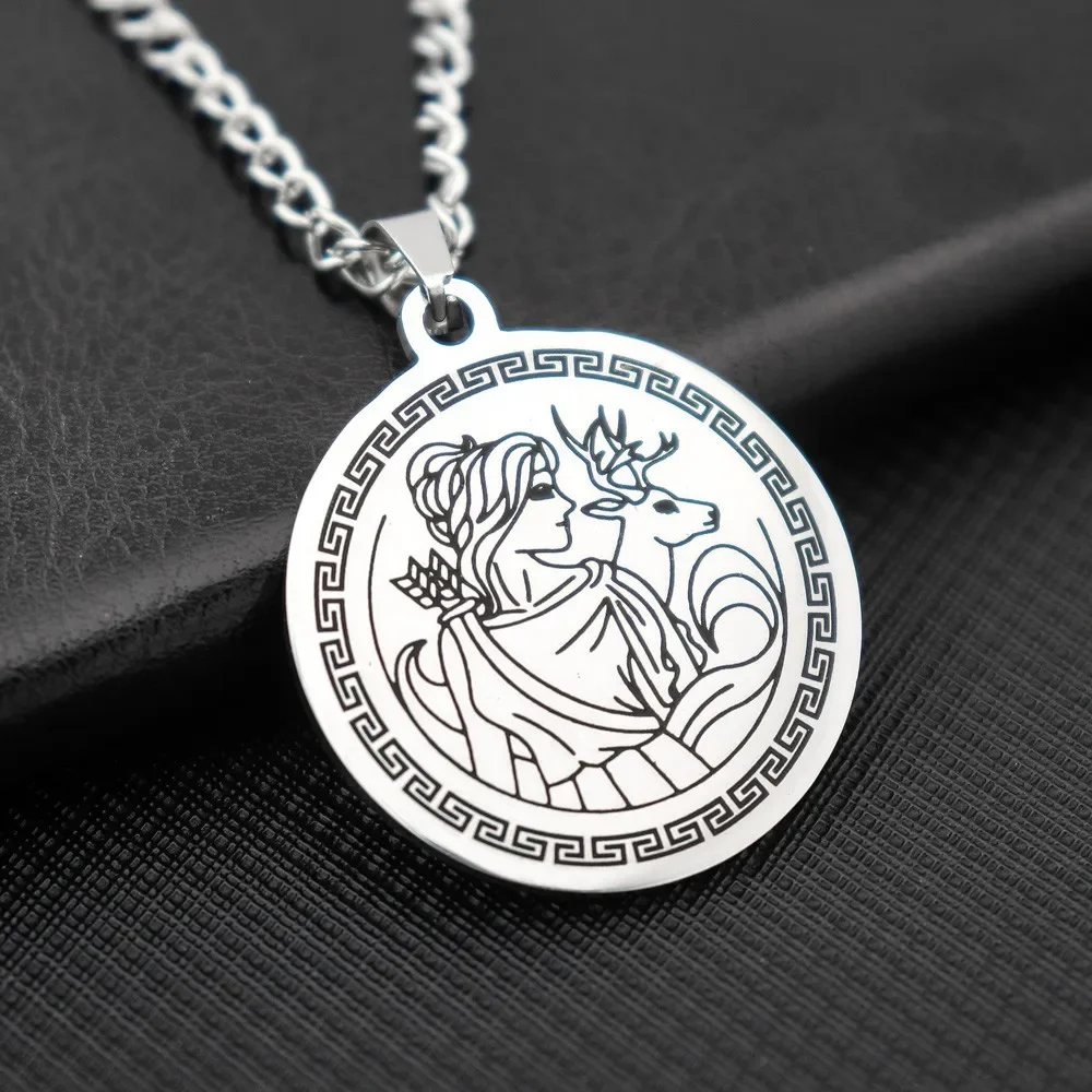 New Vintage Ancient Greek Hunting Goddess Artemis Round Pendant Stainless Steel Necklace Fashion Hip Hop Accessories Jewelry