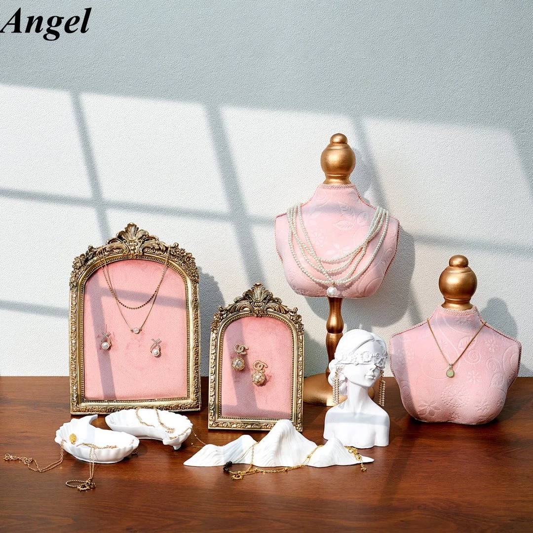 

Portable Pink Princess Jewelry Display Stand for Live Streaming & Market Stall, Elegant Mannequin Necklace Holder for Boutique