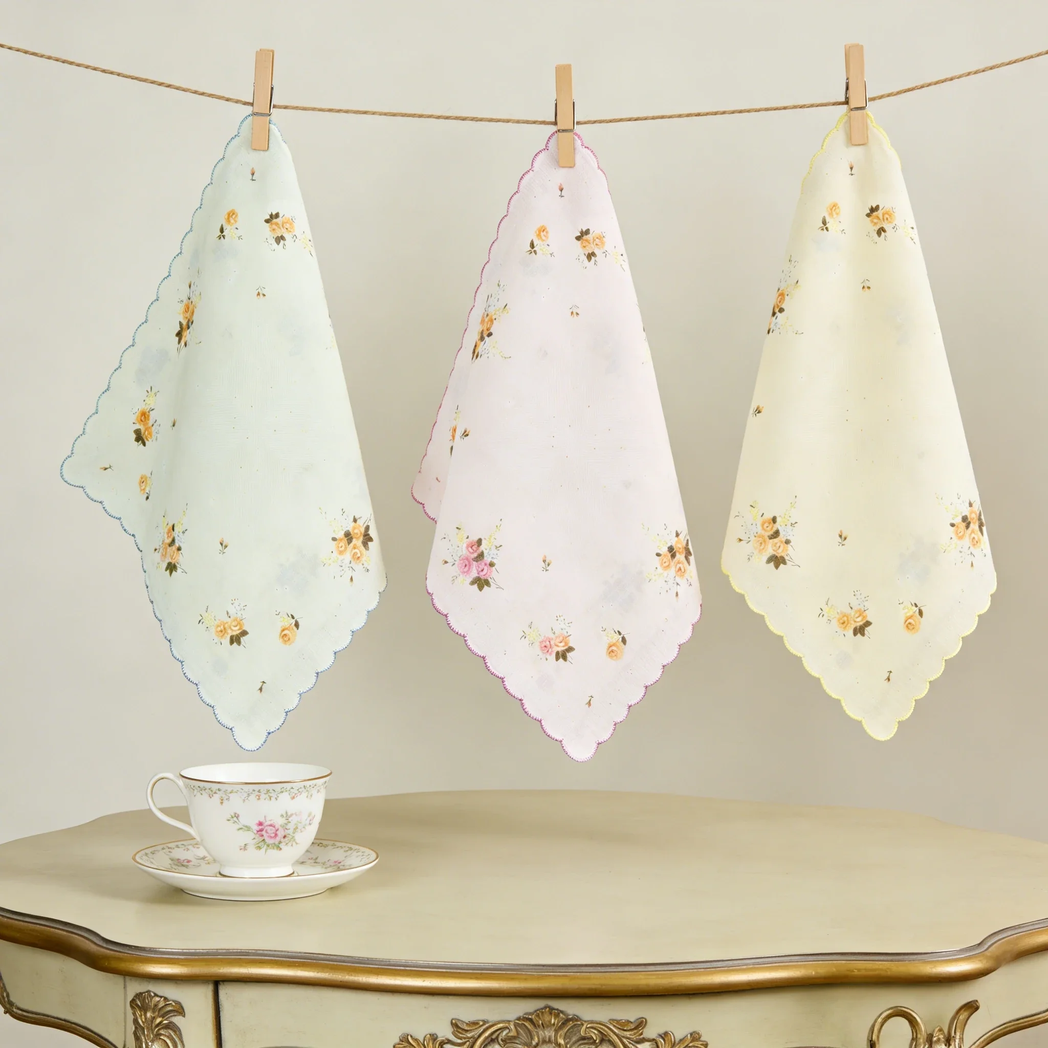 Damen Vintage Blumenmuster Taschentücher 3/6er Pack Dünne Taschentücher mit Wellenrand 29cm