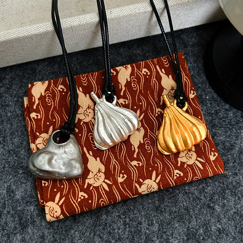 Vintage Textured Pumpkin Wax Cord Necklace - Handmade Heart Design, Unique Statement Sweater Chain with Luxury Vibe M702