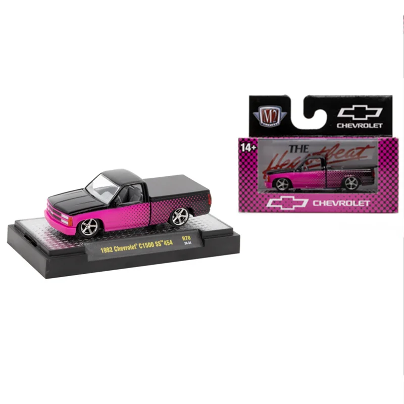 

M2 Machines 1:64 Scale Diecast Alloy 1992 Chevrolet C1500 SS 454 Toys Cars Model Classics Adult Gifts Souvenir Static Display
