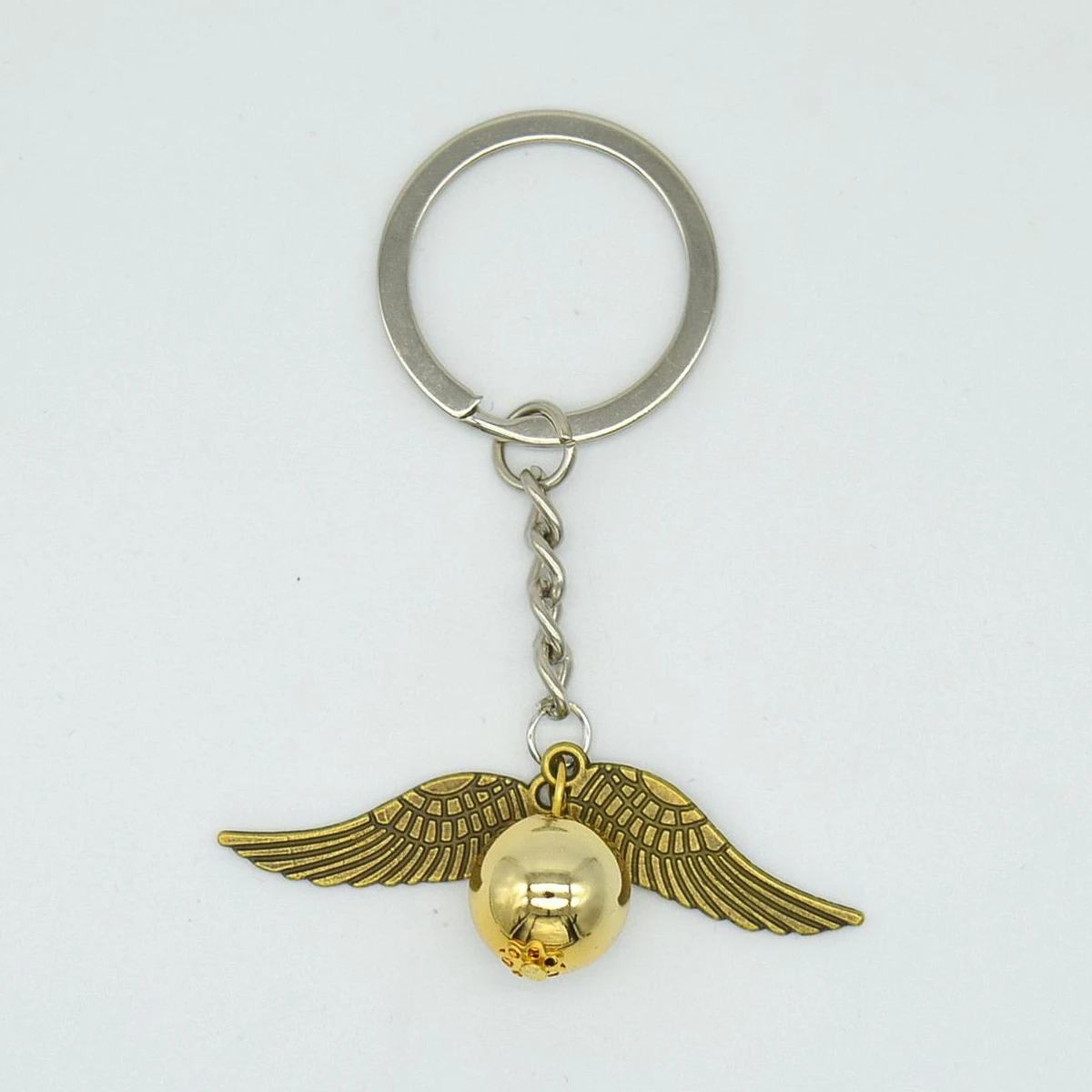 Golden Snitch Keychains Cute Cartoon Magic School of Witchcraft and Wizardry Hogwarts Hermiones Pendant Accessories