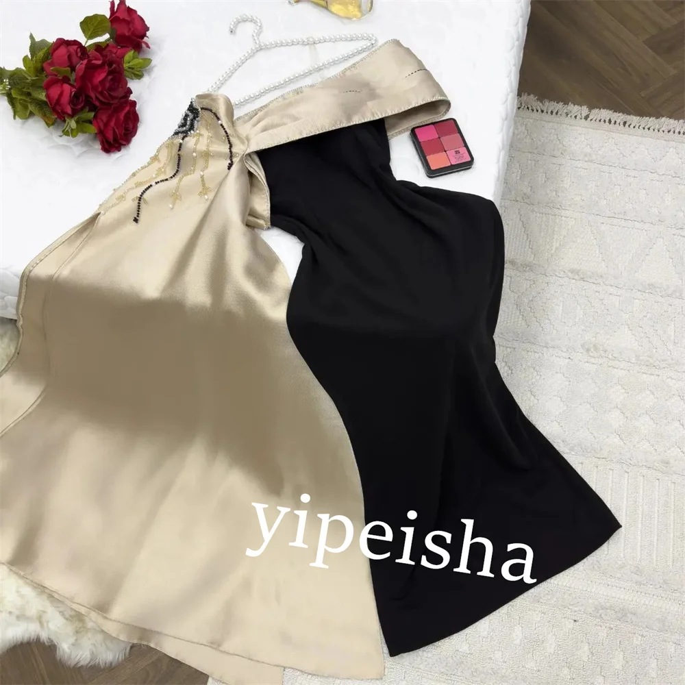 Vestido de ocasión a medida con hombros descubiertos y vaina de cumpleaños con cuentas de Jersey personalizado