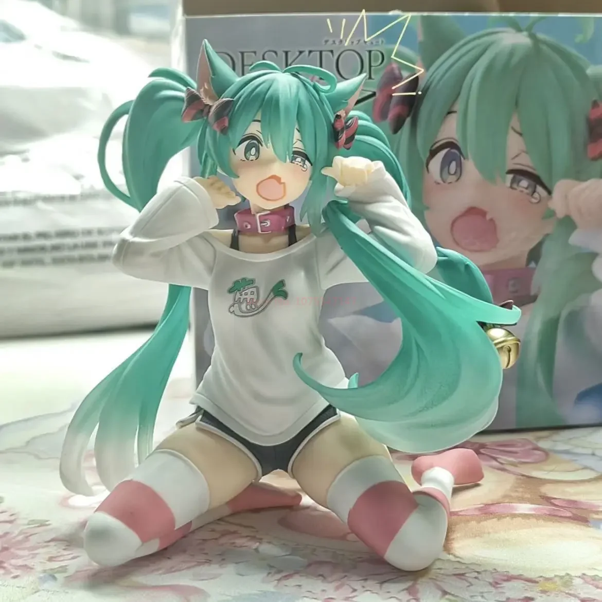 12cm *Anime Hatsune Miku Action Figure with Cat Ear Long Sleeve Clothes PVC Model Toy for Children Gift Collectible 2026