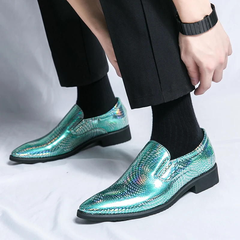 

New 46 47 large size 48 pointed leather shoes for men business dress set patent leather bright face personality casual shoes