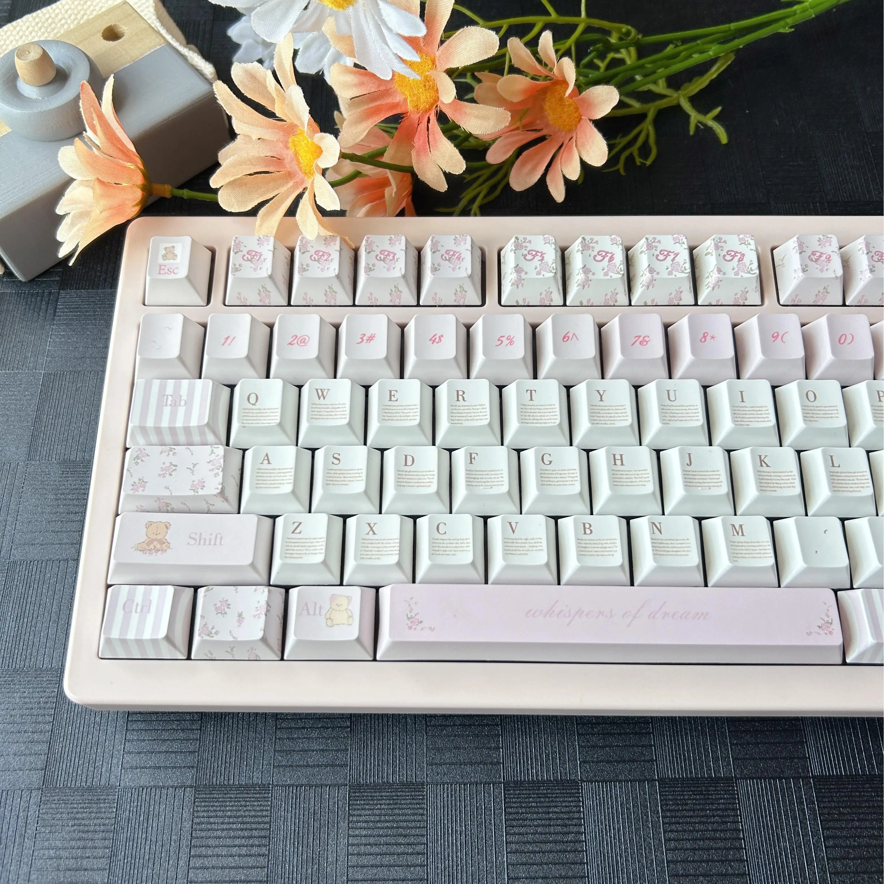 

Cute White Pink Keycap Set MOA Cherry Profile Little Bear Bouquet Theme PBT Custom Keycaps Round Cartoon Floral Keyboard Caps