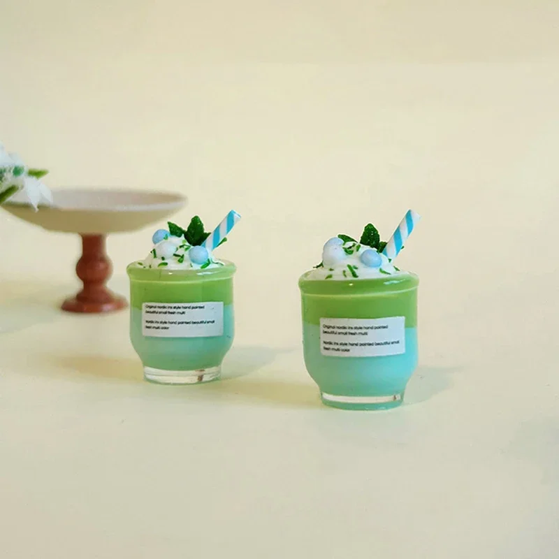 Taza de bebida de leche y menta para casa de muñecas, modelo de casa de muñecas, tienda de postres, decoración de bebidas, accesorios para casa de muñecas, juguetes para juego de imitación, 1/12