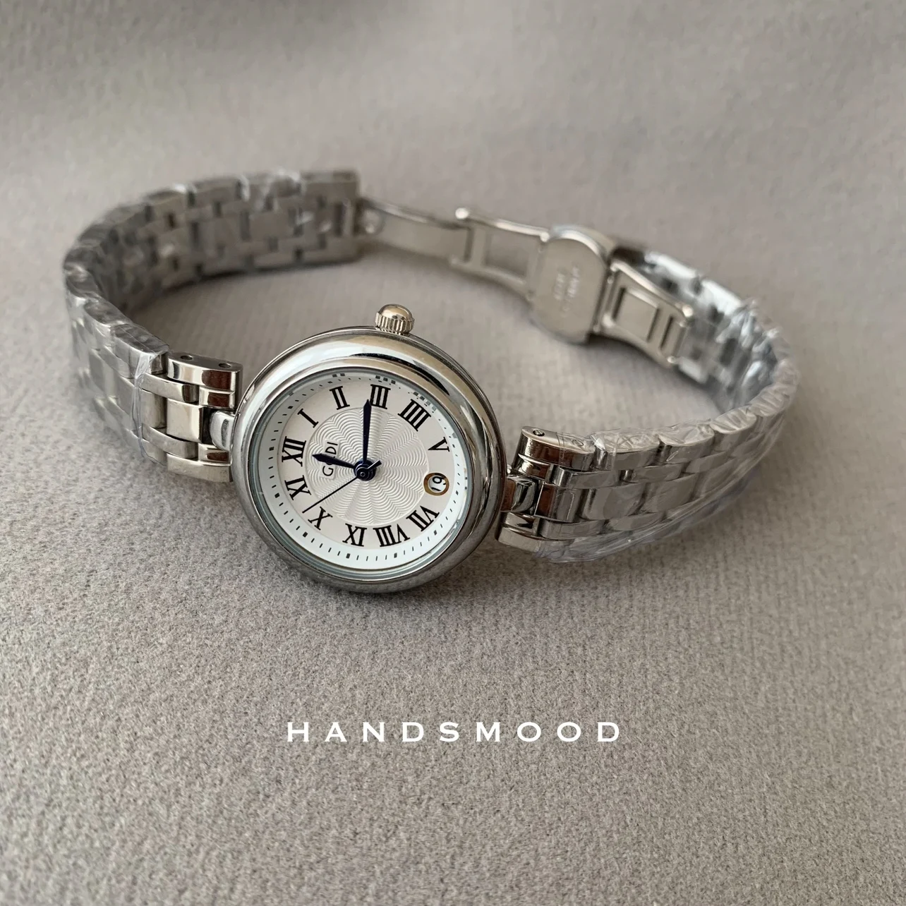 

Simple, stylish, luxurious, versatile, Roman scale calendar, steel band, quartz watch for women, birthday gift for women