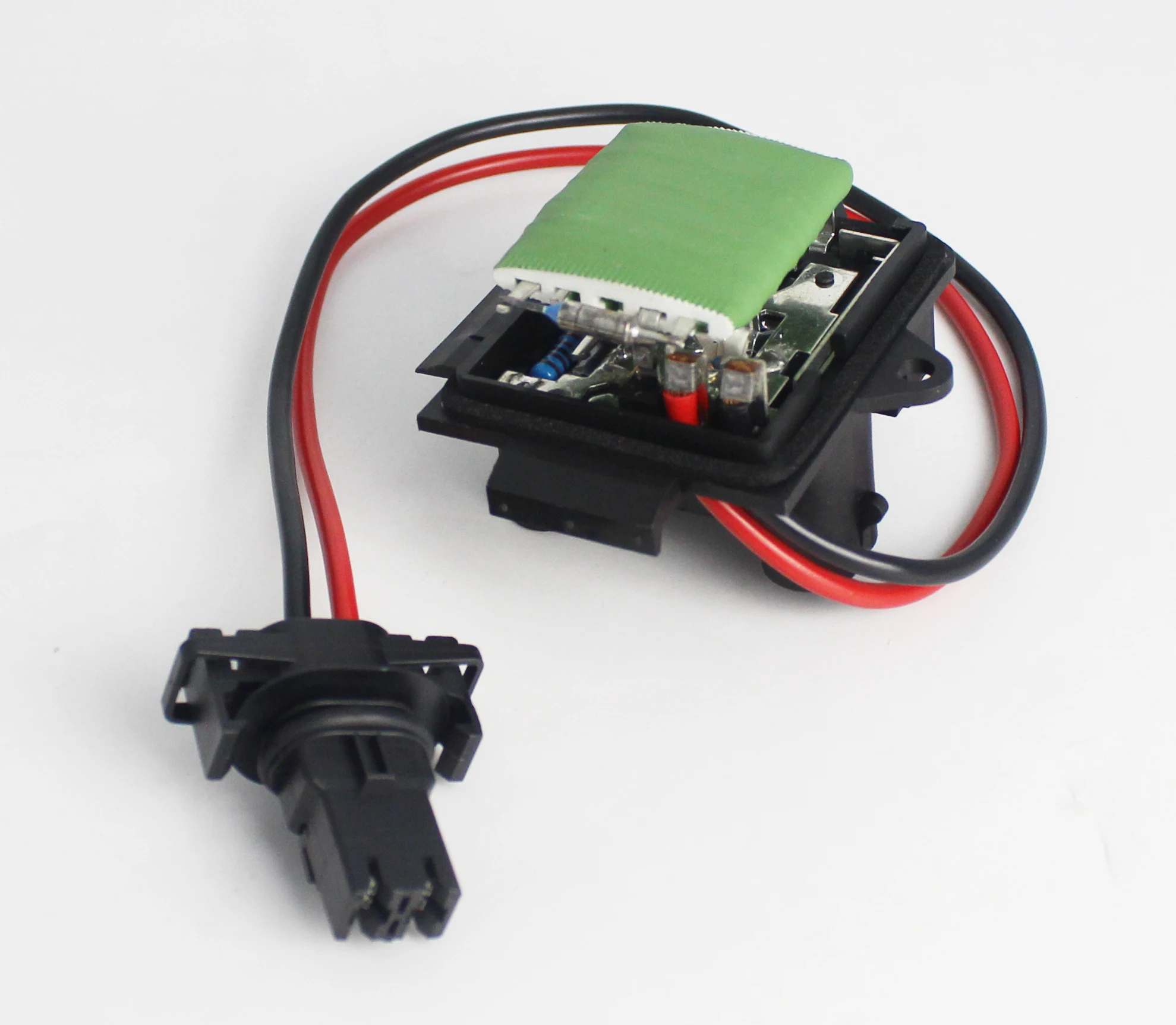 

Сопротивление скорости вентилятора Renault Megane Scenic I C2 1.4 OEM: 7701046943