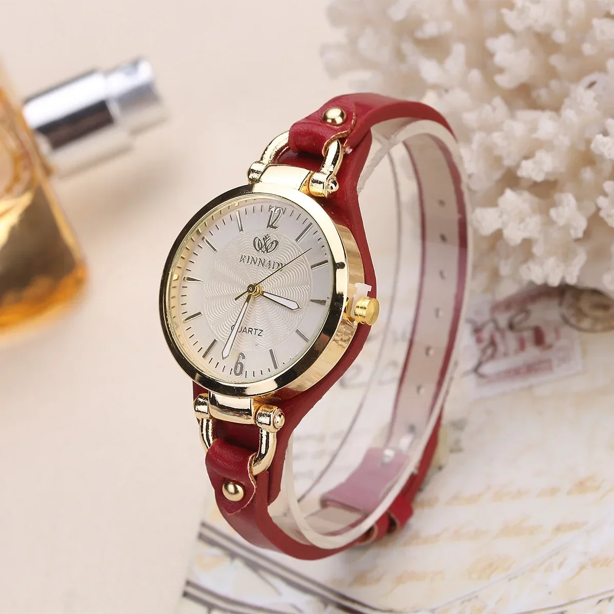 Small Round Dial Relojes Para Mujer Wristwatches Ladies Watch Elegant Leather Strap Quartz Watches for Women Casual Clock Gifts