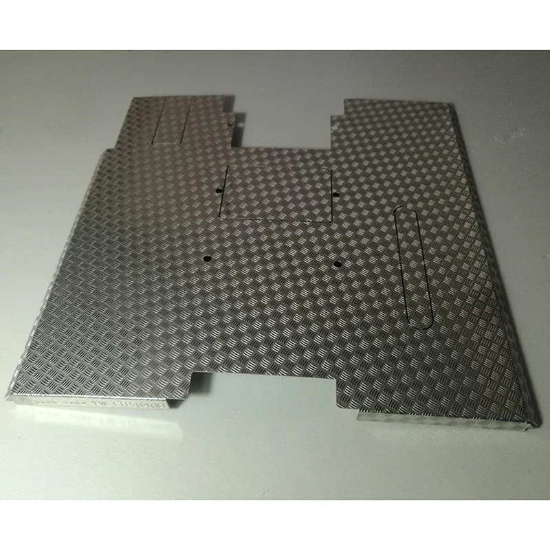 1 Uds. Placa de deslizamiento grande de Metal plateado de simulación para 1/14 Tamiya RC camión coche Scania R730 R620 R470 56323 piezas de juguete Diy