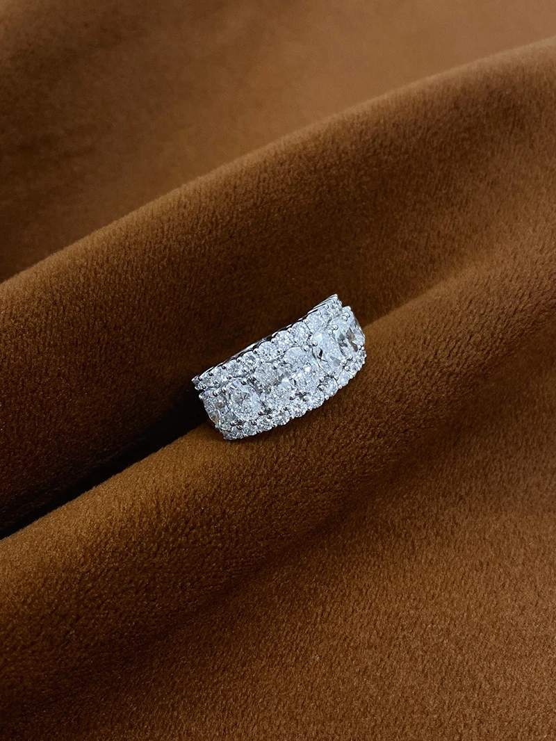 LUOWEND 100% 18K White Gold Rings Luxury Fashion Design Real Natural Diamond Wedding Ring for Women Senior Banquet Fine Jewelry