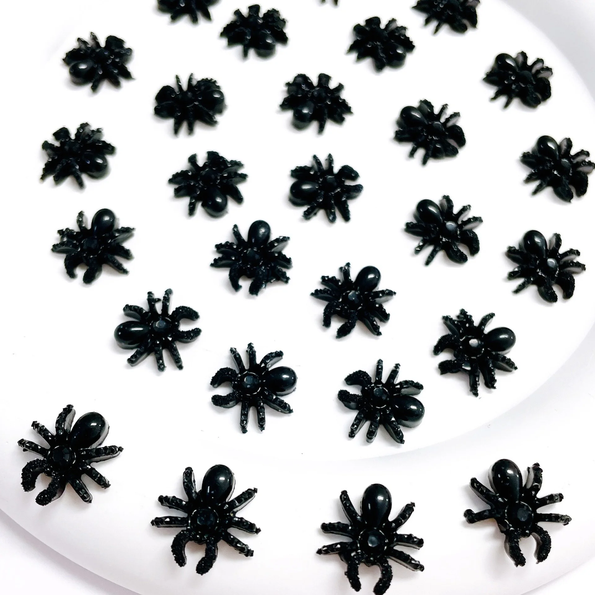 10Pcs Black Spider Nail Charms Halloween Popular Cartoon Dark Middle Spiders Nails Art Rhinestones 13*13MM Manicure Accessories