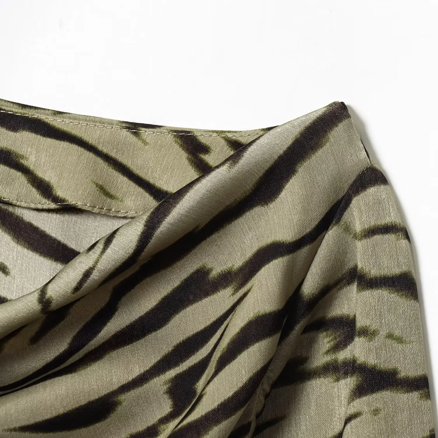 Csa Assimétrica Casual sex com Estampa de Animais para Mulheres Nova Chegada Estilo Outono Csa de Manga Longa Solta...