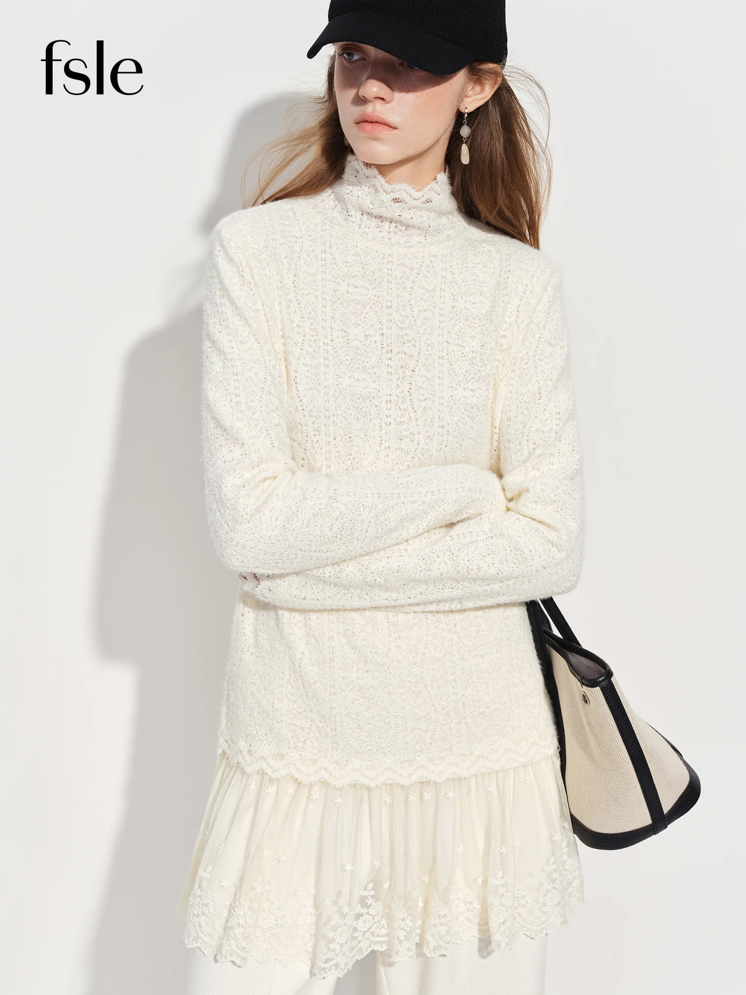 

FSLE Retro Romantic Pullovers Female High-Neck Lace Trim Inner Layer Slim Top for Women Winter 2025 New Arrival French Style