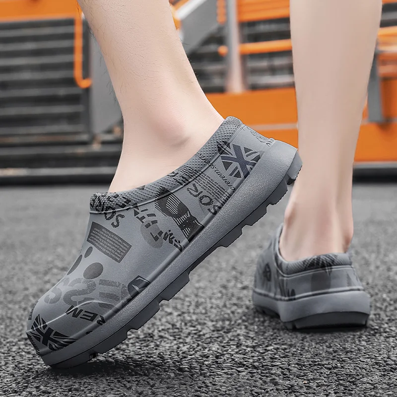 STRONGSHEN Men Chef Shoes Women Non-slip Waterproof Oil-proof Graffiti Kitchen Shoes Work Shoes Chef Master Restaurant Sandals